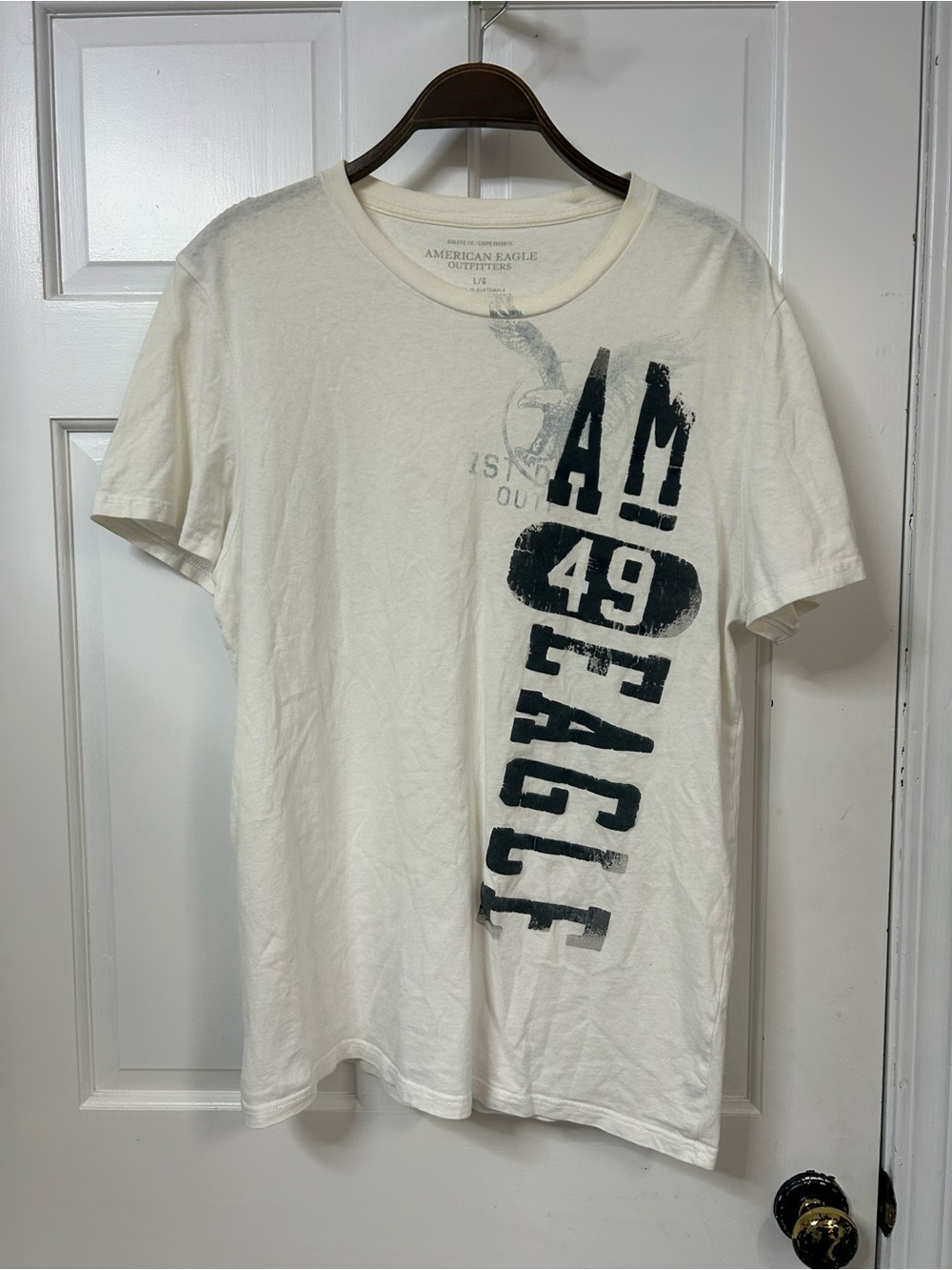 American Eagle Outfitters White Short-Sleeve Graphic Tee with Navy Vertical Logo
